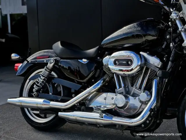 2018 Harley-Davidson Sportster XL883L Superlow in Sport Touring in Oshawa / Durham Region - Image 12