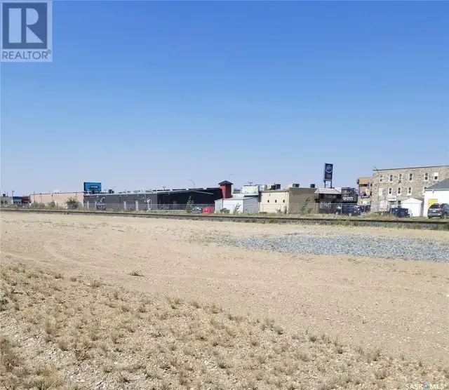 0 Government ROAD Weyburn, Saskatchewan in Land for Sale in Regina - Image 3