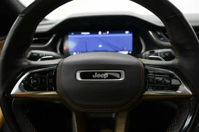 2023 Jeep Grand Cherokee L Summit | Sunroof | Night Vision in Cars & Trucks in Winnipeg - Image 24