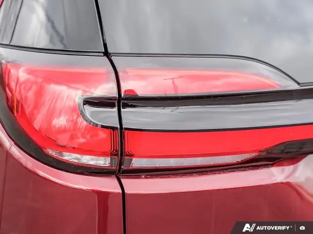 2022 Chrysler Passenger Vans Pacifica Hybrid Limited in Cars & Trucks in Windsor Region - Image 13