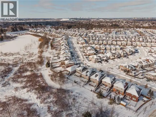 23 DOON CREEK Street Kitchener, Ontario in Houses for Sale in Kitchener / Waterloo - Image 31