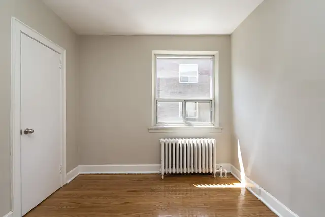 Semi renovated two bedroom at St. Clair and Bathurst - ID 1923 in Long Term Rentals in City of Toronto - Image 7