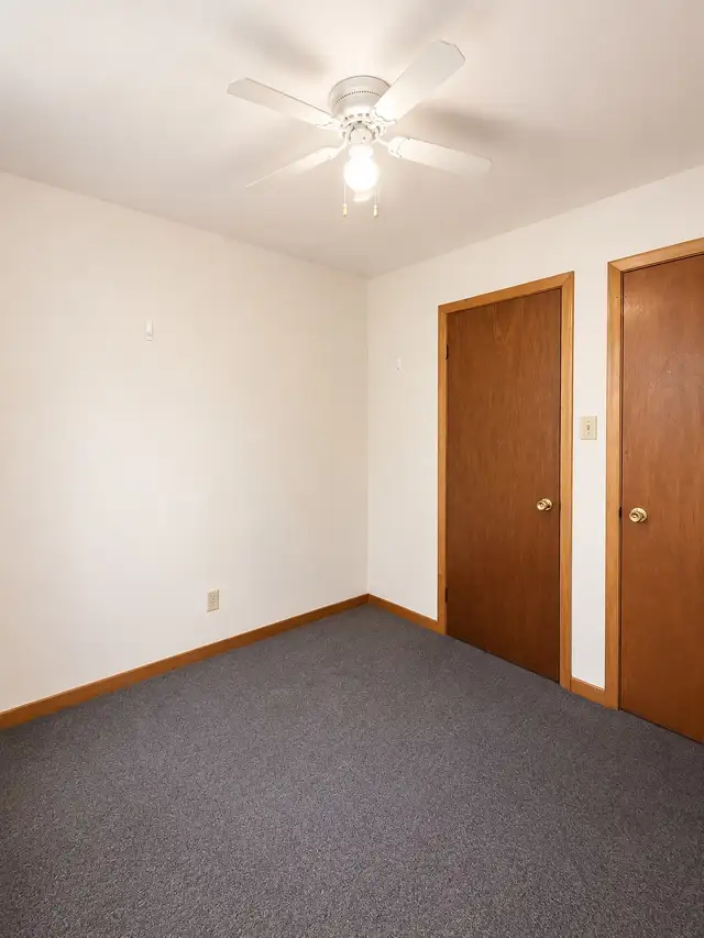 2 Bedroom for Rent on Lake St | Parking Included | Peterborough in Long Term Rentals in Peterborough - Image 17