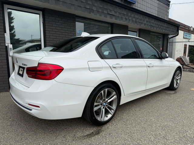 2018 BMW 330xi 3-SERIES | ALL WHEEL DRIVE | WARRANTY AVAILABLE in Cars & Trucks in Calgary - Image 3