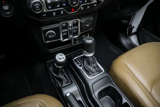 2020 Jeep Wrangler Unlimited SAHARA 4X4 DIESEL|1OWNR|NOACCDNT|PO in Cars & Trucks in City of Toronto - Image 31