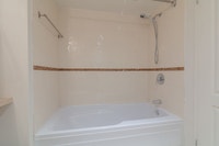 Akelius two bedroom apartment for rent. Located near Atwater in the Little Burgundy neighborhood, Mo... (image 5)