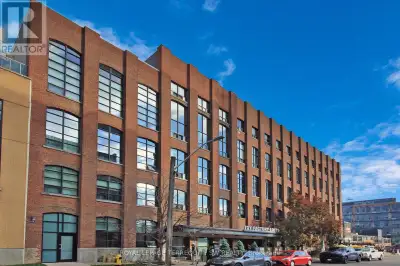 125 - 43 HANNA AVENUE Toronto (Niagara), Ontario