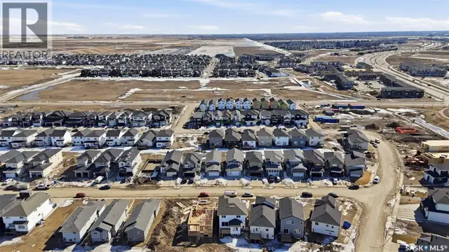 203 Sharma LANE Saskatoon, Saskatchewan in Houses for Sale in Saskatoon - Image 36