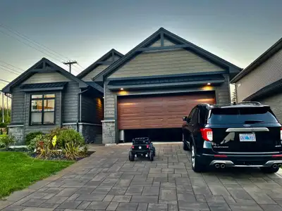 Beautiful Executive 4 Bedroom Home in Bedford 16 Cranfield Court, Bedford (B4B 0S8) $4,800/month + u...