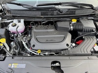 Caprice Leatherette Bucket Seats, Remote Start System, Heated Front Seats, Heated Steering Wheel, 10... (image 7)