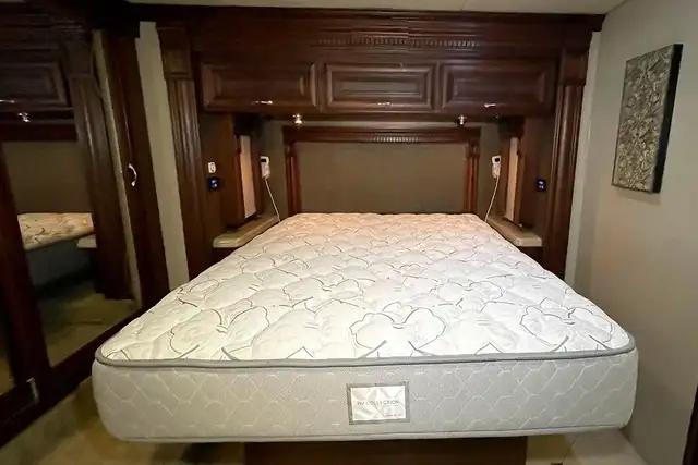 2014 MONACO DYNASTY 44PDQ in RVs & Motorhomes in Red Deer - Image 36