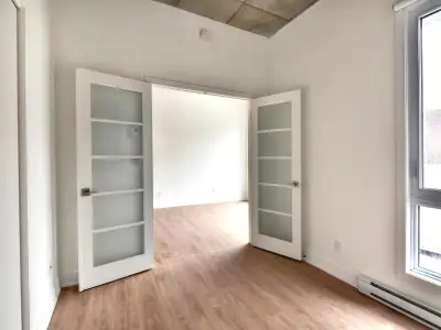 5.5-Apartment for rent/Condo à louer-Plateau Mont-Royal 468sg, View more