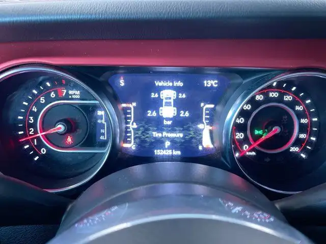 2021 Jeep Gladiator Rubicon | 4x4 | Remote start | Leather in Cars & Trucks in Prince George - Image 27