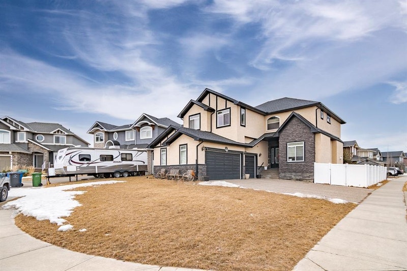 101 Kinniburgh Bay Chestermere, Alberta Houses for Sale Calgary
