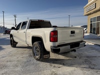 KBB.com Brand Image Awards. This GMC Sierra 1500 boasts a Gas V8 5.3L/325 engine powering this Autom... (image 3)