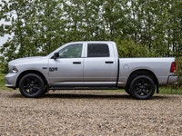 This RAM is a dependable full-size truck that delivers strong performance, bold styling, and everyda... (image 4)