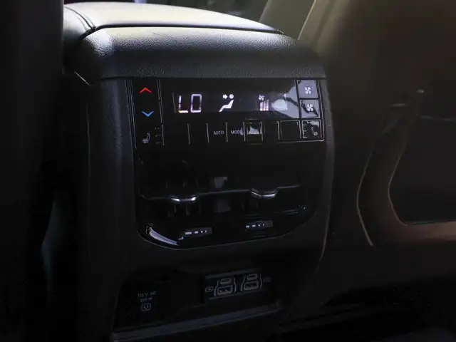 2024 Jeep Grand Cherokee L Limited- Memory / Heated Seats - Pwr in Cars & Trucks in Barrie - Image 25