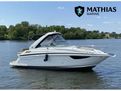 Bateau Cruiser REGAL 28 EXPRESS 2013 Concessionnaire de bateaux et pontons neufs et d'occasion Mathi...