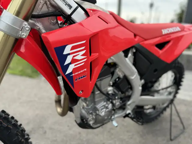 2026 Honda CRF450R in Dirt Bikes & Motocross in Kitchener / Waterloo - Image 20