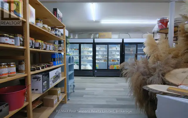 3 - 7296 HIGHWAY 26 Clearview (Stayner), Ontario in Commercial & Office Space for Rent in Oakville / Halton Region - Image 8