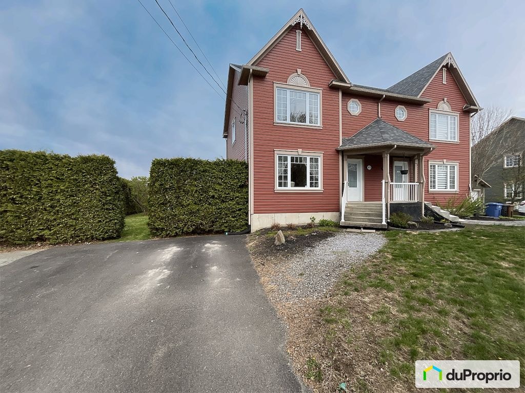 $459,000 - Semi-detached for sale in Bromont — photo 1
