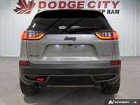 This Jeep Cherokee boasts a Regular Unleaded V-6 3.2 L/198 engine powering this Automatic transmissi... (image 4)