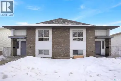 This side-by-side duplex is ideally situated in the desirable Fairhaven neighborhood, close to schoo...