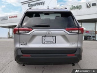 Clean Carfax! Redefine your daily commute and weekend adventures with the incredibly efficient 2025... (image 4)