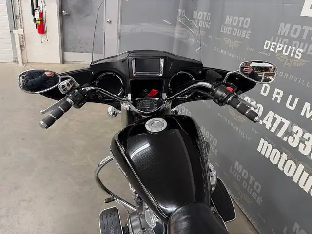 2015 Yamaha V-Star 1300 Deluxe in Street, Cruisers & Choppers in Drummondville - Image 12