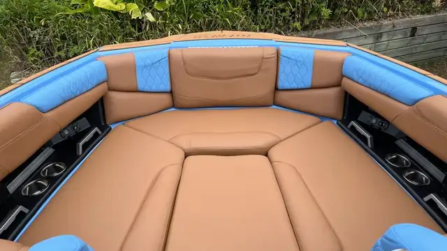 2024 Malibu M220 in Powerboats & Motorboats in Muskoka - Image 8