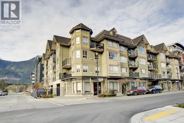 207 38003 SECOND AVENUE Squamish, British Columbia in Condos for Sale in Sunshine Coast - Image 2