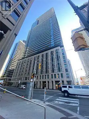 821 - 955 BAY STREET Toronto (Bay Street Corridor), Ontario