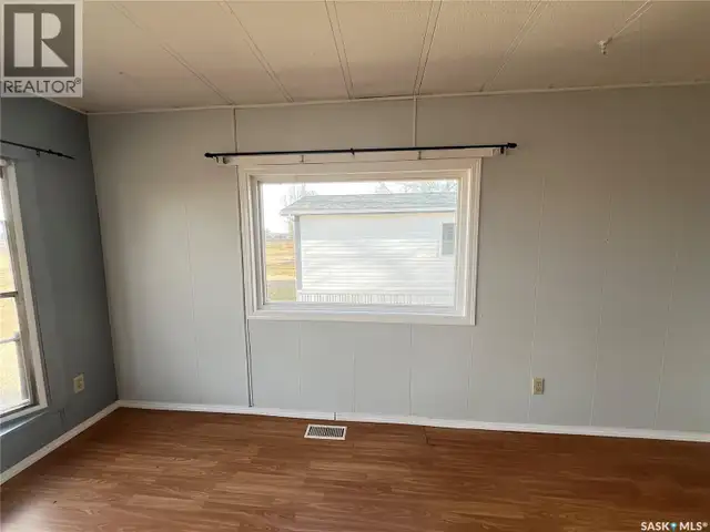 Cypress Mobile Home Park Maple Creek, Saskatchewan in Houses for Sale in Swift Current - Image 13