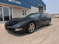 ... Engine: 5.7L V8 OHV 16V L/100Km City: 13.9 L/100Km Hwy: 9.1 Safety Equipment Traction control 4-... (image 1)
