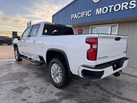 2021 Chevrolet Silverado 2500 High Country Duramax Diesel Crew Cab 4x4 for sale at Pacific Motors ne... (image 6)