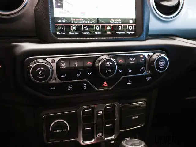 2023 Jeep Wrangler Sahara 4 portes 4x4 Sahara Unlimited 2.0L 4cy in Cars & Trucks in Laval / North Shore - Image 15