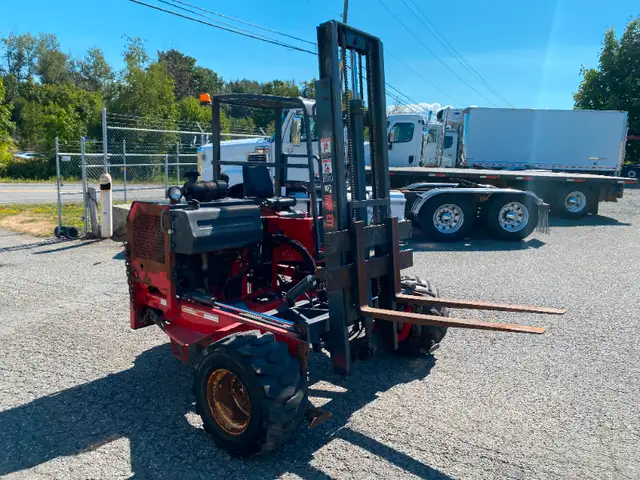 2003 Moffett Forklift in Heavy Equipment in Abbotsford - Image 4