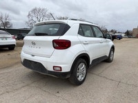 | Apple CarPlay & Android Auto | Heated Front Bucket Seats (3-Stage) | Heated Steering Wheel | Fully... (image 4)