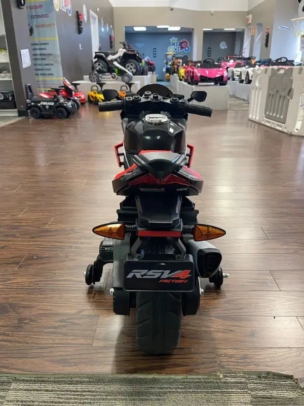 12V & 24V APRILIA RACE MOTORCYCLE BIKE FOR KIDS! RUBBER WHEELS in Toys & Games in Markham / York Region - Image 9