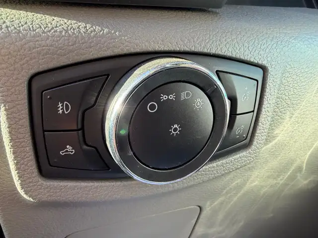 2015 Ford F-150 XLT 4X4 | NEW TIRES | 6 PASSENGER | Cars & Trucks ...