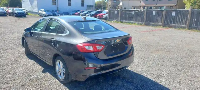 2016 Chevrolet Cruze LT in Cars & Trucks in Oshawa / Durham Region - Image 10
