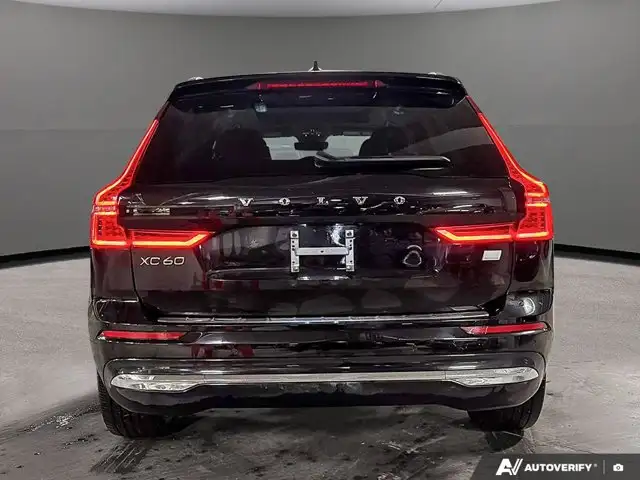 2022 Volvo XC60 Recharge Plug-In Hybrid T8 Inscription in Cars & Trucks in Edmonton - Image 7