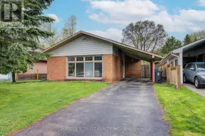 Welcome to this STUNNING UPGRADED 3+1 bedroom home in Scarborough's sought-after Bendale neighborhoo...