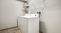 Broadstreet's Laurel Gardens offers 2 bedroom pet friendly apartments for rent in the charming resid... (image 8)