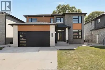 Nestled in one of Windsor’s most desirable neighborhoods, this exceptional two-storey residence offe...