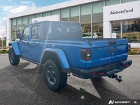 This Jeep Gladiator boasts a Regular Unleaded V-6 3.6 L/220 engine powering this Automatic transmiss... (image 2)
