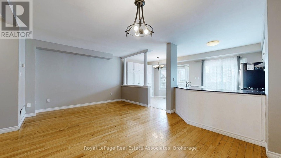 UPPER - 3285 APRICOT STREET Mississauga (Lisgar), Ontario 5