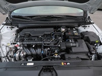 This Hyundai Elantra has a trusty Regular Unleaded I-4 2.0 L/122 engine powering this Variable trans... (image 5)