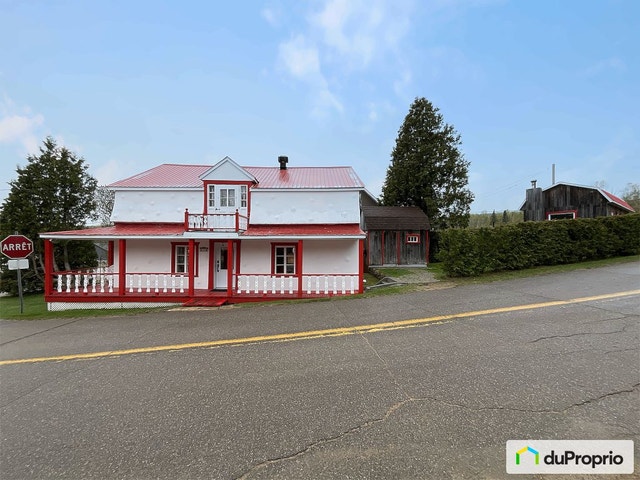 $325,000 - Country home for sale in Les Eboulements — photo 2