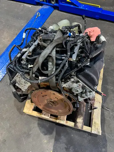 Complete used engine for sale. Extremely clean, well maintained, runs like new! Synthetic oil has al...